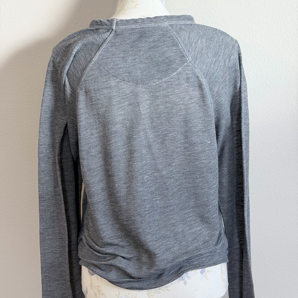Women’s Gray Long Sleeve Retro Distressed Classic Rock Journey Tee Size Medium - Picture 2 of 5